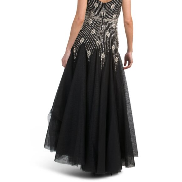 MAC DUGGAL Sleeveless Embellished Gown - Picture 6 of 6